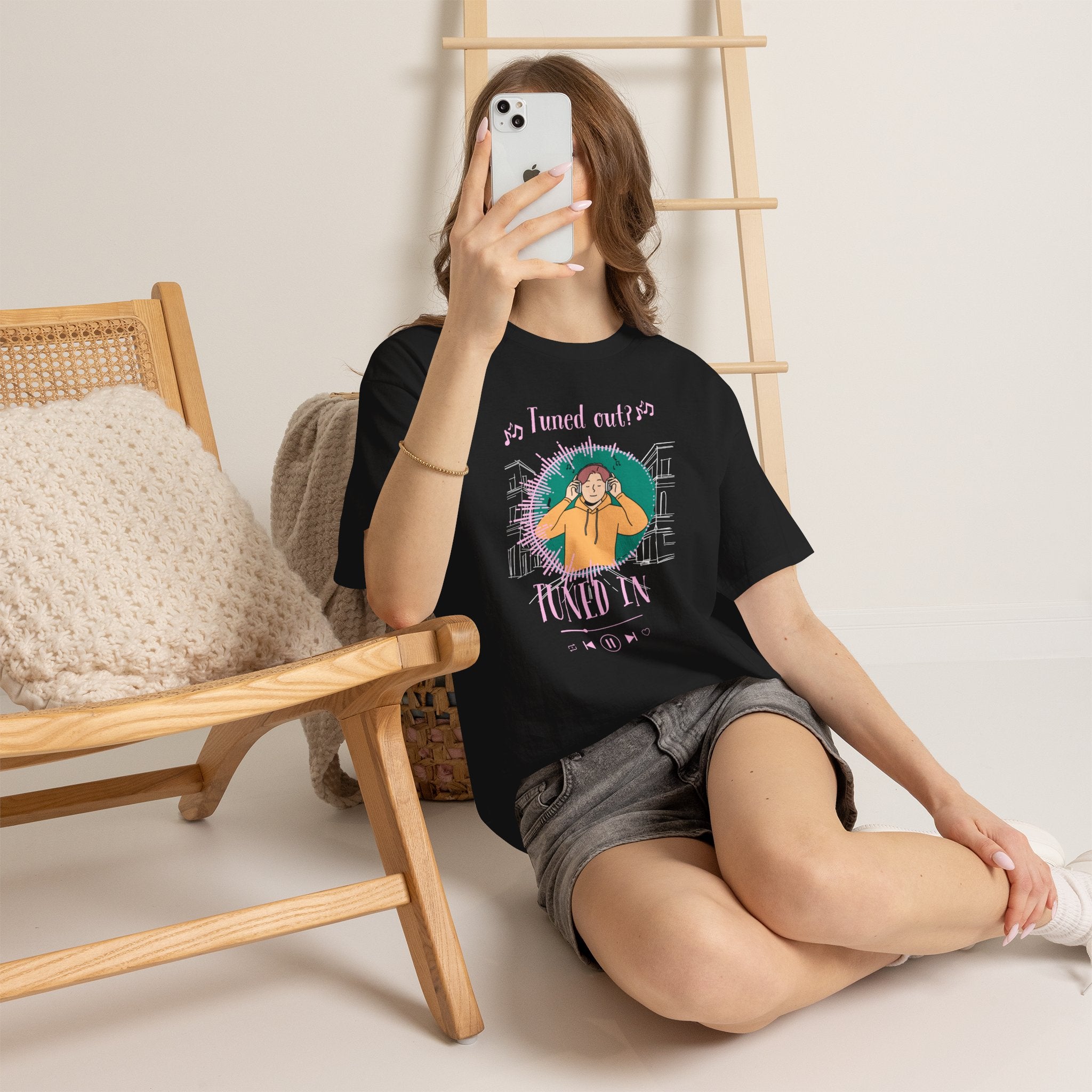 Tuned In Tuned Out Graphic Tee - Aesthetic Funky Fun Music & Headphones Streetwear T-Shirt
